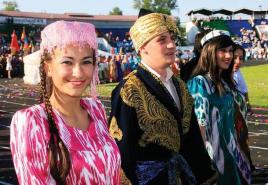 Taumnytsya alėja „Tatarai“